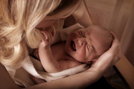 Overview of natural treatment options for colic in babies