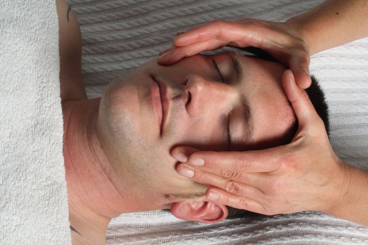 Health Benefits Of Facial Massage