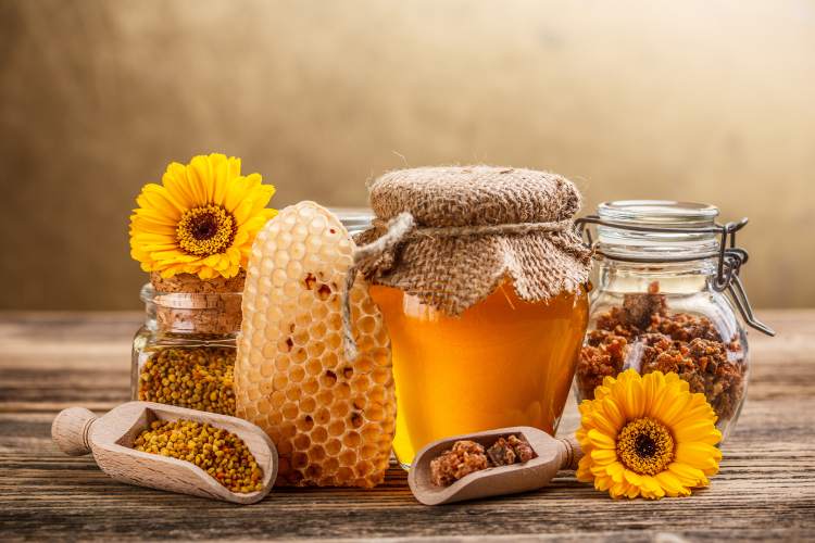 I med má řadu pozitivních účinků na lidské zdraví