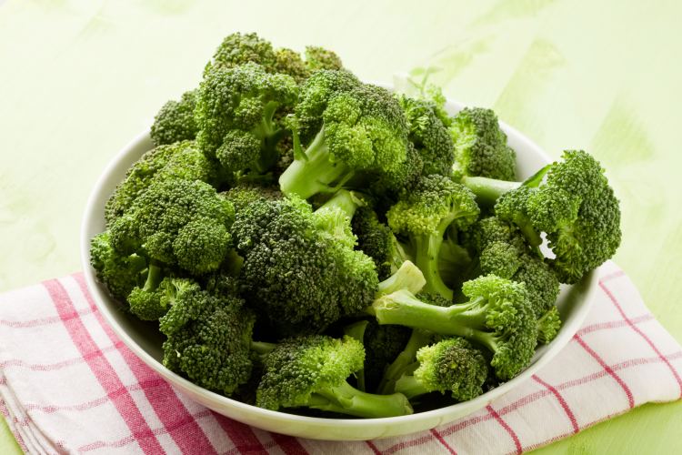 Fresh broccoli is high in phosphorus