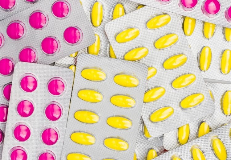 Nadměrné užívání nesteroidních protizánětlivých léků je častou příčinou ranní bolesti břicha