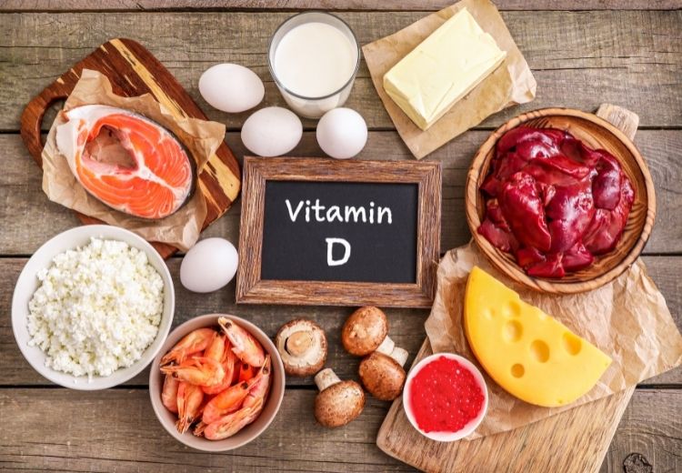 Nedostatok vitamínu D sa prejavuje krivicou, osteomaláciou a tiež poruchou správneho fungovania imunitného systému